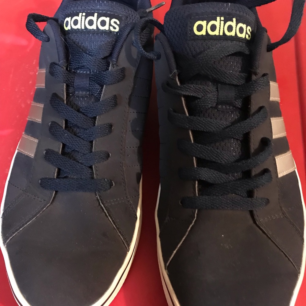 Adidas dress sneakers, men’s size 10, navy